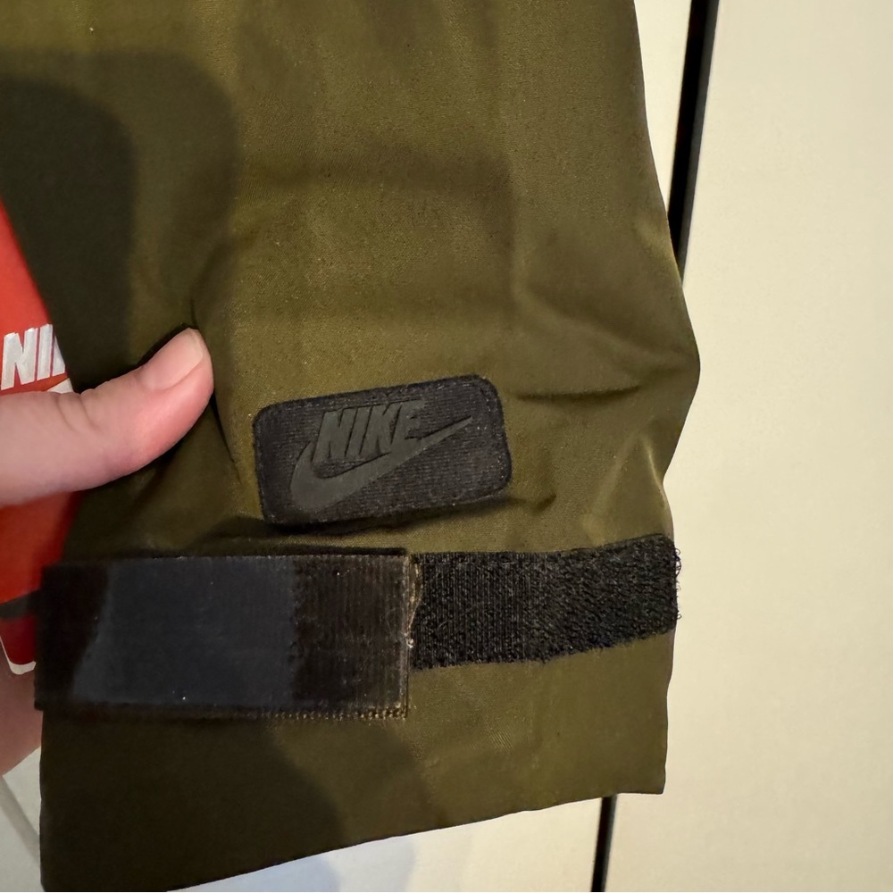 Nike coat - Picture 2 of 7